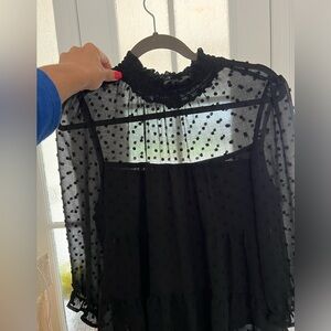 Monteau mock neck embroidered tiered babydoll top 
Size XL